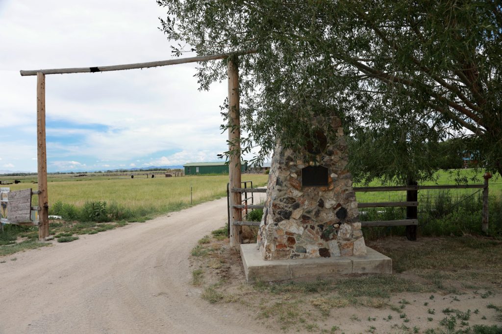 Entrance to Anderson Willow Springs Ranch