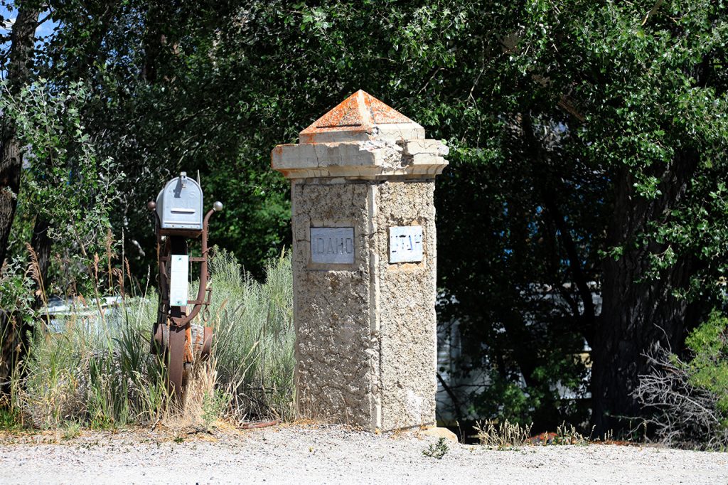 Utah-Idaho border monument on US 89